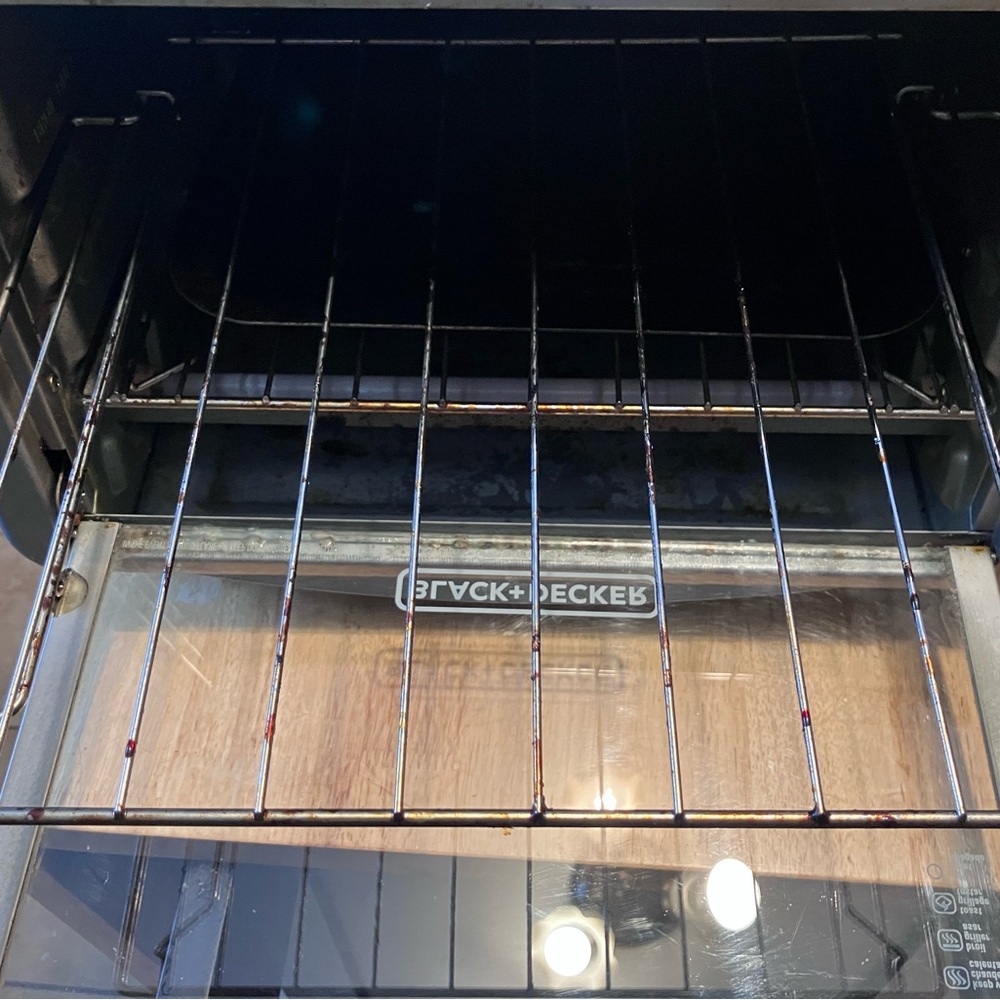 Black & Decker Silver Toaster Oven - Picture 9 of 16